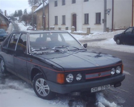 Tatra 613-3-3.jpg
