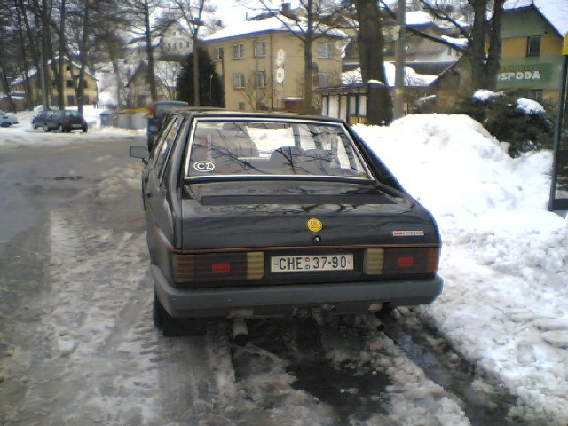 Tatra 613-3-003.jpg