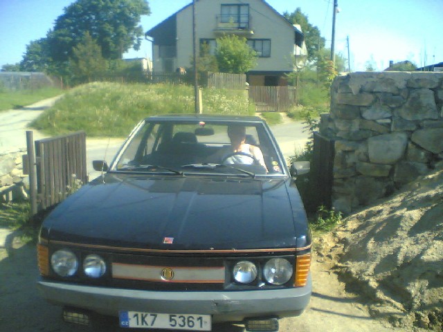 Tatra 613-3-8.jpg